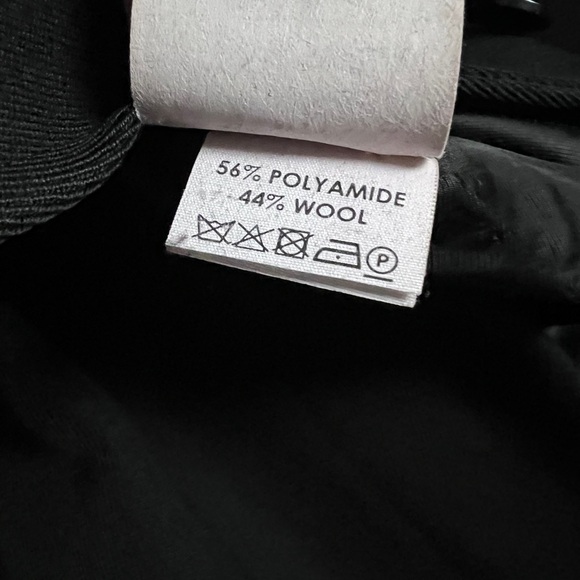 *SOLD* Dries Van Noten gathered shoulders wool coat - Picture 9 of 13